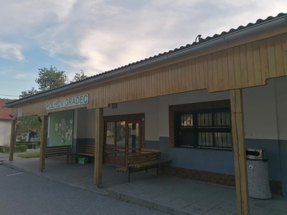 2 Avtobusna postaja pred prenovo in zdaj